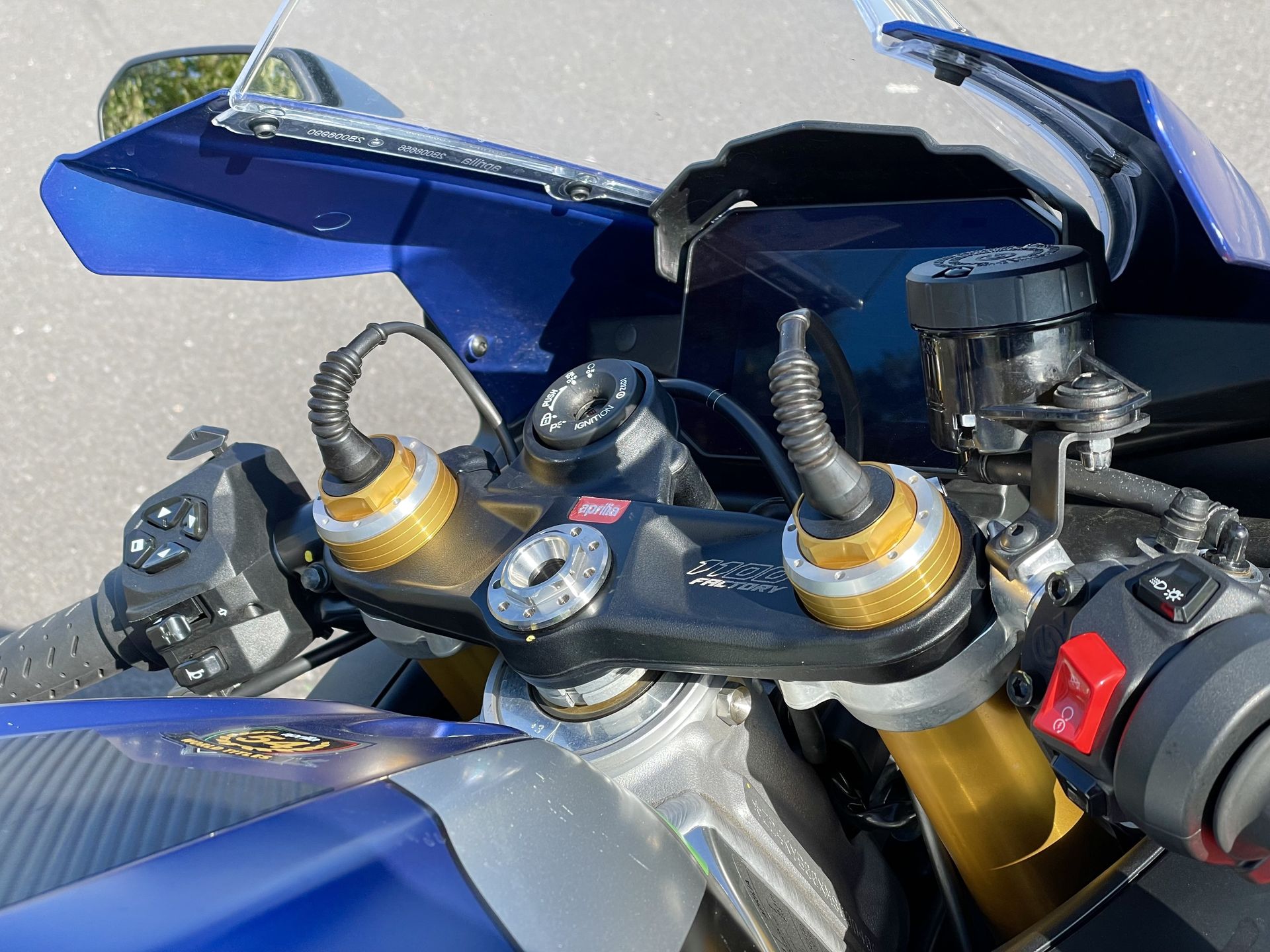 Aprilia RSV4 Factory
