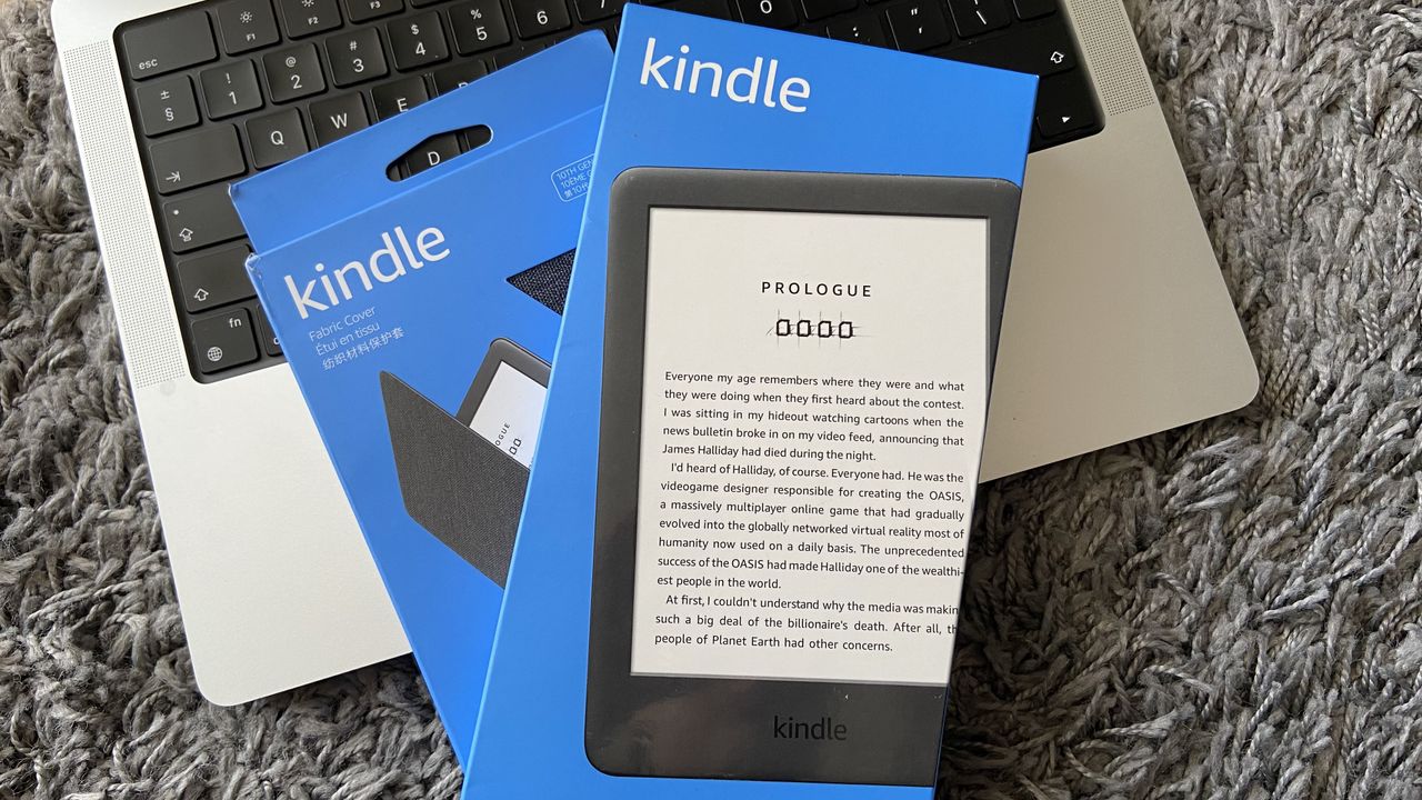 Zestaw Kindle 10 + etui