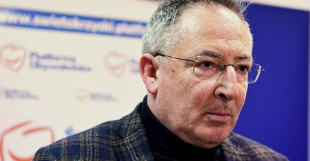 Sondaż WP ws. pieniędzy dla Polski. Bartłomiej Sienkiewicz komentuje