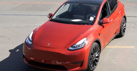 Milion samochodów elektrycznych - Tesla tworzy historię