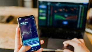 Świat dyktuje ruchy na złotym. Ostatni przetarg obligacji już dziś