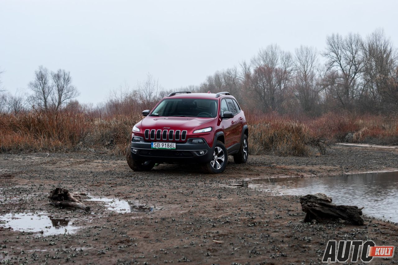 Jeep Cherokee Trailhawk V6 3.2 A9 4WD - test