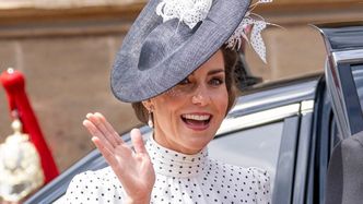 Elegancka księżna Kate olśniła w kapeluszu i sukience w grochy. W wyjątkowy sposób oddała też hołd księżnej Dianie (ZDJĘCIA)