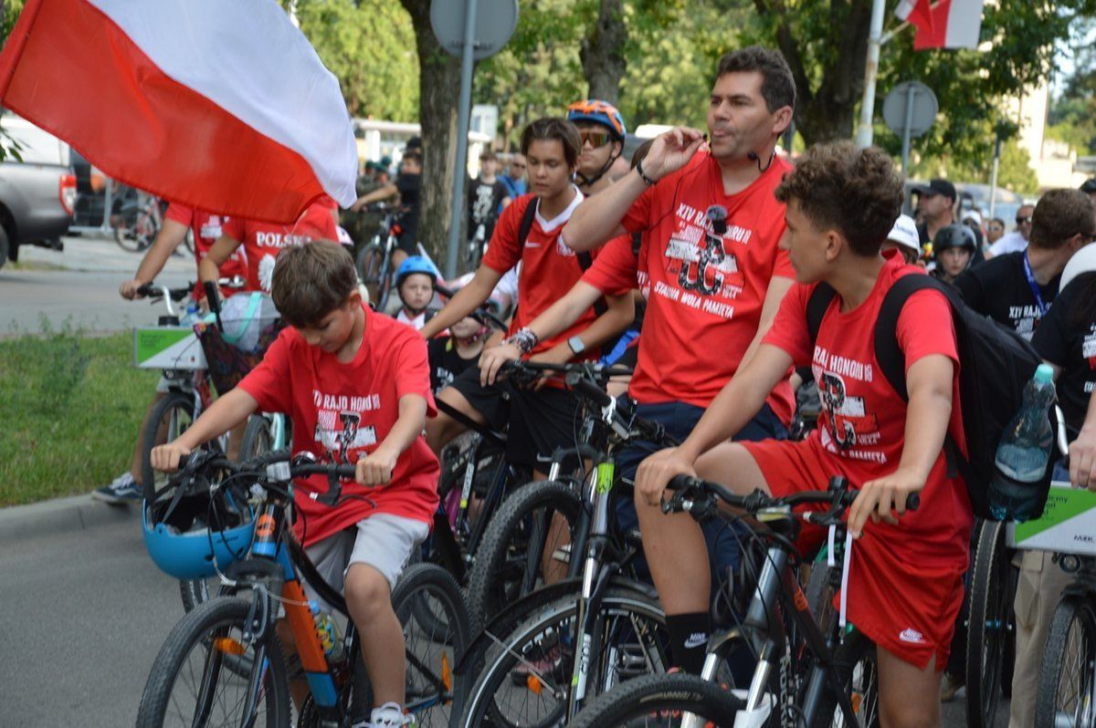 Na przodzie rajdu jechał prezydent Lucjusz Nadbereżny z synami