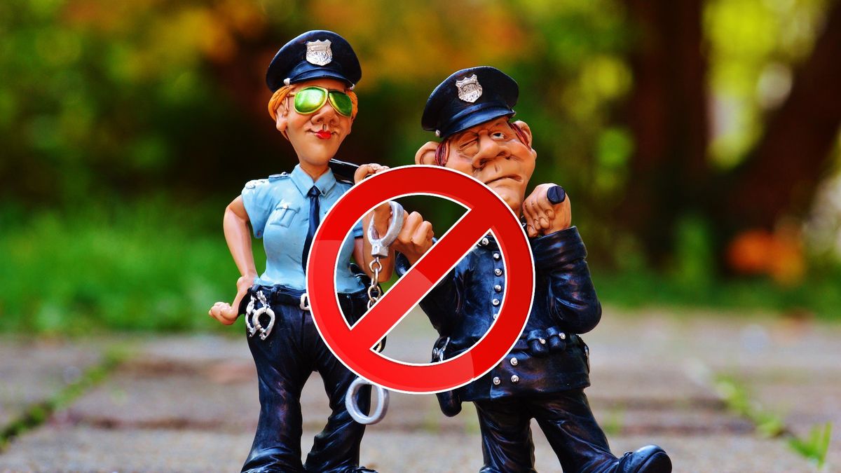 Zakaz fotografowania policjantów na służbie znacznie ogranicza możliwość kontroli działań funkjonariuszy.