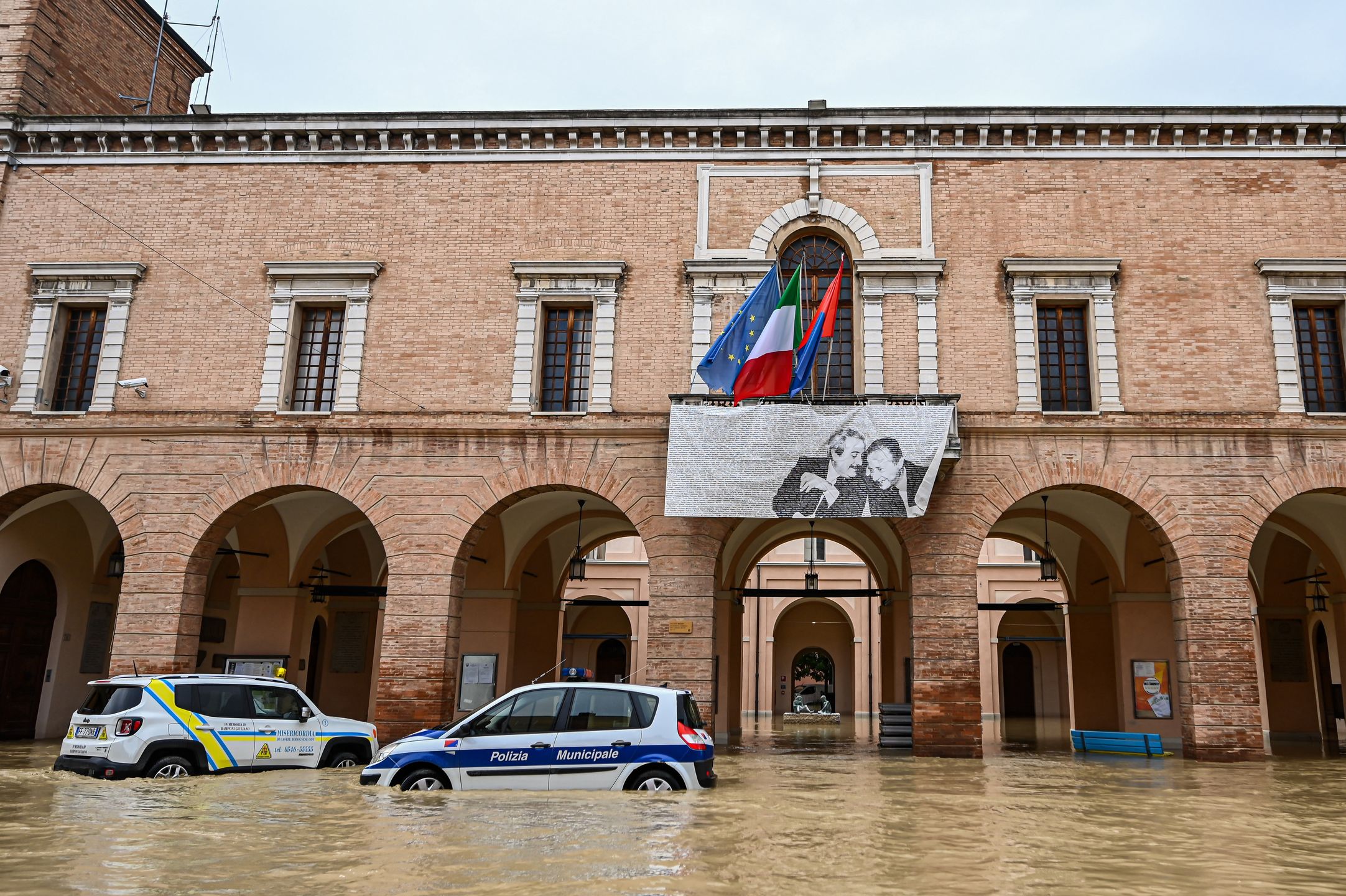Zdjęcia powodzi we Włoszech