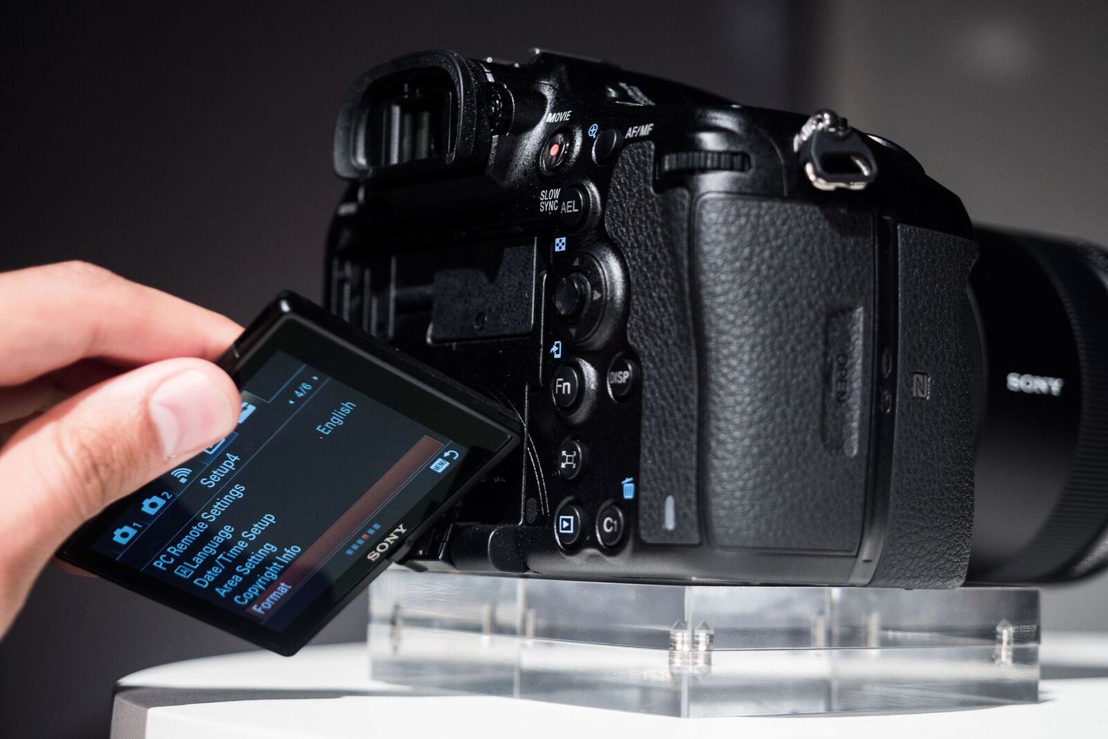 Sony A99 II - 42,4 Mpix, 12 kl./s, nowy AF i 4K w najnowszej lustrzance Sony 5