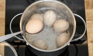 Mit żywieniowy obalony. Jak jajka naprawdę wpływają na serce?