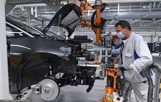 Niemiecki przemysł odradza się. W miesiąc zamówienia wzrosły o prawie 30 procent