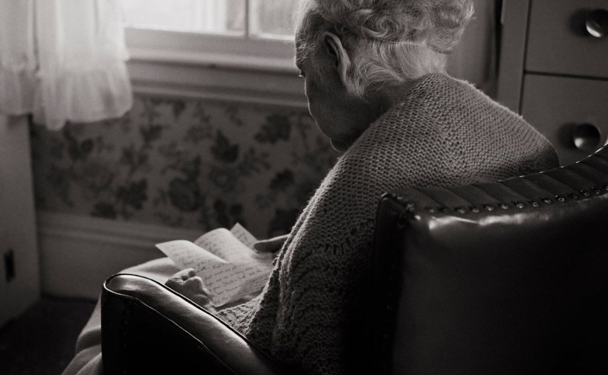 "Dziadek dzwonił, babcia się zabiła". Dlaczego seniorzy nie chcą żyć