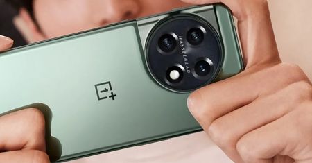 OnePlus 11 już w Polsce. Nowy flagowiec jest tańszy od poprzednika