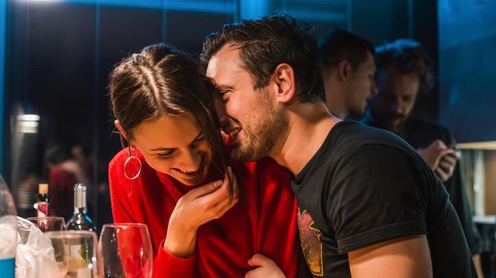 Promiskuityzm to częste kontakty seksualne z różnymi osobami.