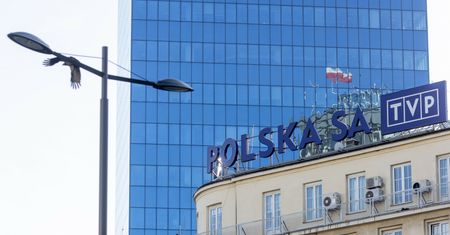 Kontrola NIK w TVP. Polityk żartuje. Mówi o programie "Rolnik szuka żony"