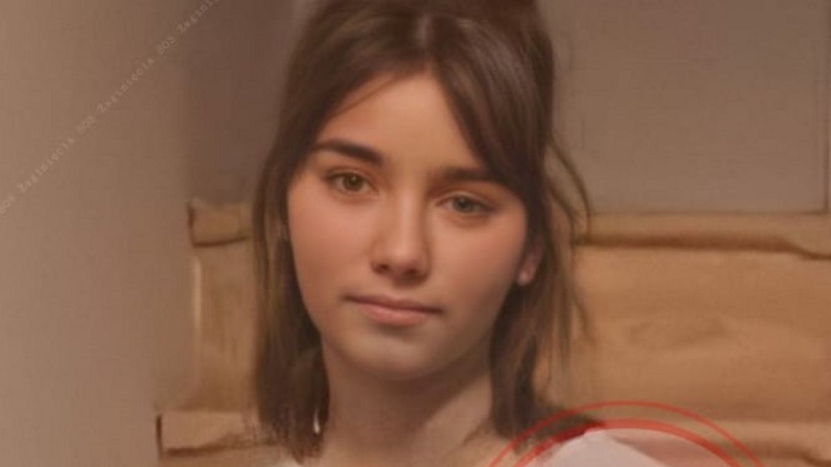 Policjanci z Komisariatu Policji w Lewinie Brzeskim poszukują zaginionej 12-letniej Nikoli Nowak. 