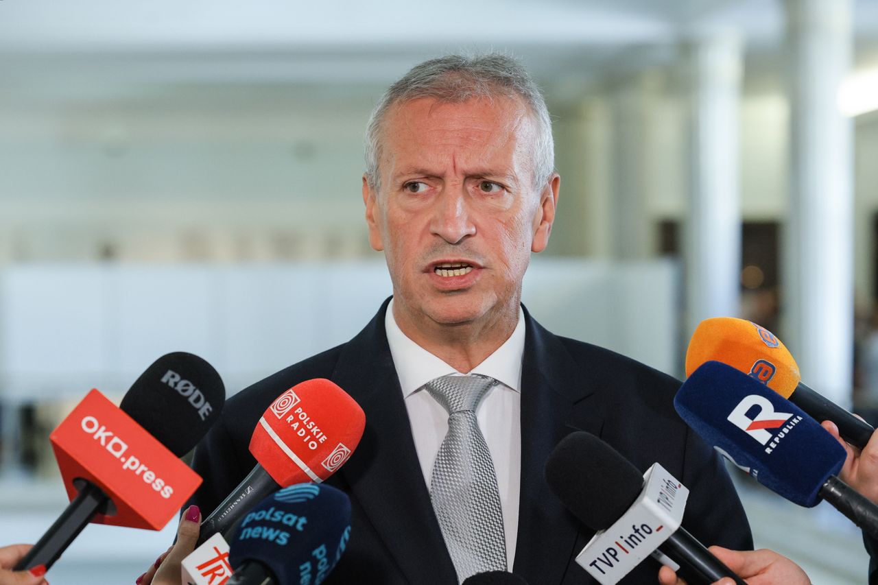 Dokumenty przekazane. Dobrzyński podaje, co dalej z zatrzymaniem Ziobry