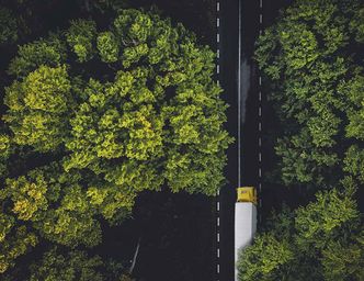Nadjeżdża zielona logistyka. Nowe priorytety branży transportowej.