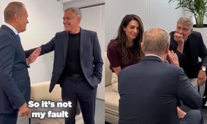 Tusk spotkał się z Clooneyami. Trochę sobie pogawędzili: "Mam na imię Donald, ale to nie moja wina" (WIDEO)