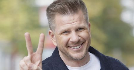Wybory 2023. Filip Chajzer z wyborów. "Imponujące i wzruszające"