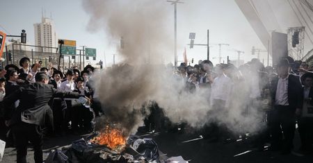 Działo się w nocy. Chaos w Jerozolimie, ogromny protest na ulicach