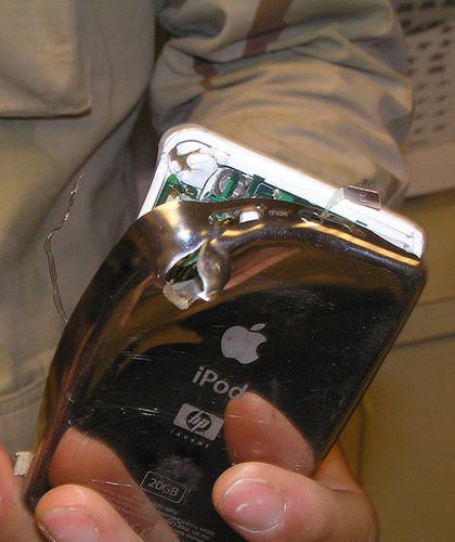 Apple iPod ratuje życie żołnierzowi! 2