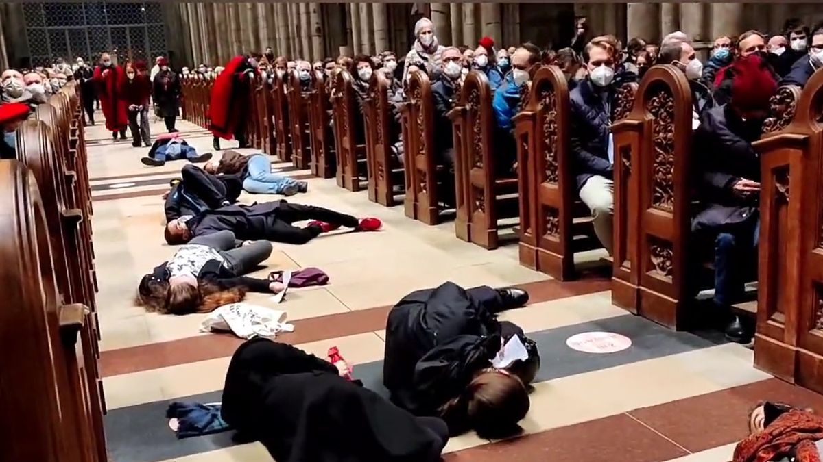 aktywistów z grupy Extinction Rebellion