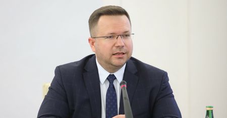 Członek RPP ocenia cięcia stóp procentowych. Mówi o "bloku współpracy z rządem"