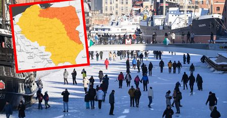 Mróz zamyka szkoły. Gdzie odwołane lekcje i na jak długo?
