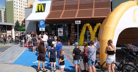 Grimace Shake w Polsce! McDonald’s ujawnił datę. Fioletowe szaleństwo opanuje kraj?