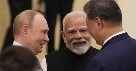 Decyzja Indii uderzy w Putina? Rosja w objęciach Chin