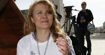 Posłanka pokonała raka. Teraz chce zmienić Polskę