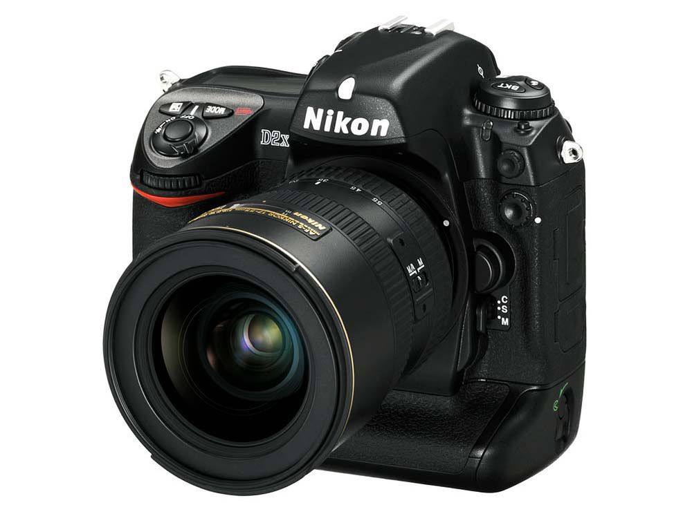 Nikon D2X posiada zaawansowaną funkcję szybkiego kadrowania