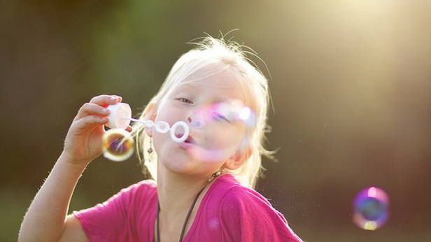 Komisja Europejska chce chronić dzieci w Sieci. Skontroluje przy okazji internautów? 1