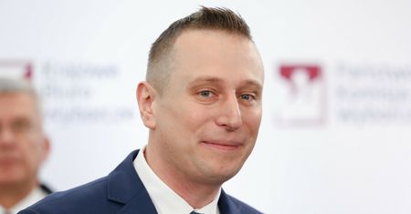 "Wiadomości" uderzają w Brejzę. Jest zapowiedź pozwu wobec TVP