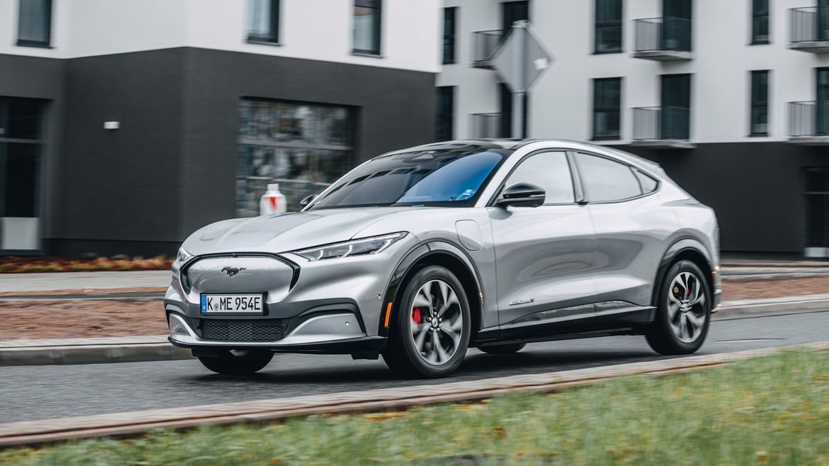 Mustang Mach-E jest pierwszym autem Forda dostępnym tylko jako elektryk