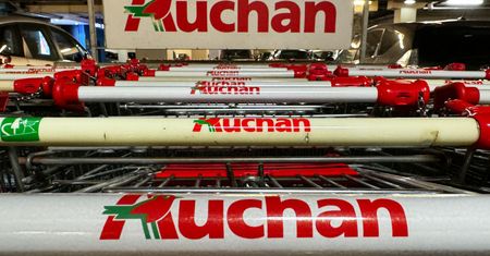 Auchan wycofuje orzeszki. Wykryli groźny dla zdrowia pierwiastek