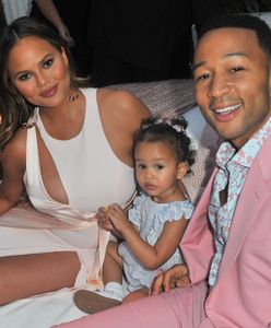 John Legend i Chrissy Teigen jako Addamsowie. Świetnie weszli w role