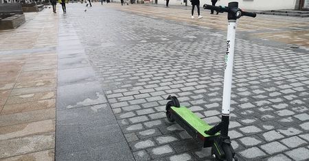 Posypały się pierwsze mandaty dla użytkowników hulajnóg elektrycznych