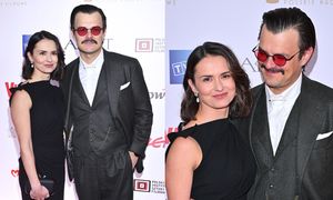 RZADKI WIDOK: Dawid Ogrodnik posyła uśmiechy na gali Orłów w towarzystwie ŻONY (ZDJĘCIA)