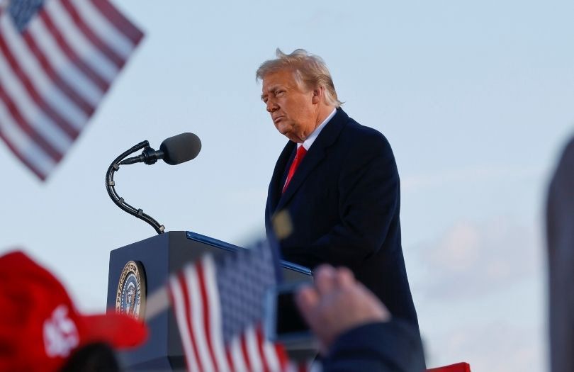 Donald i Melania Trumpowie żegnają się z Białym Domem