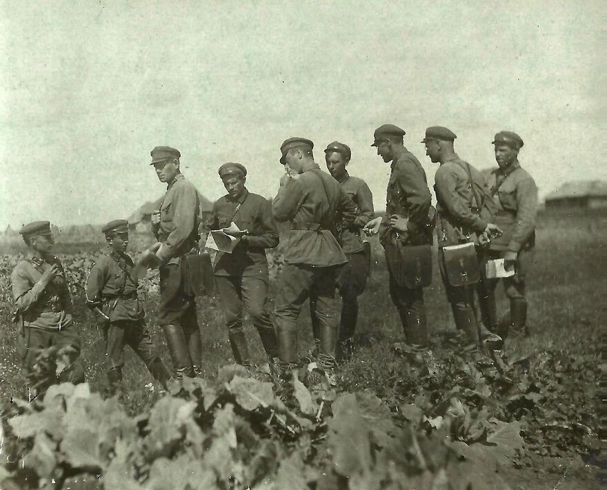 Niesamowita historia fotografa, który dokumentował początki ZSRR. Takich zdjęć jest bardzo mało 18
