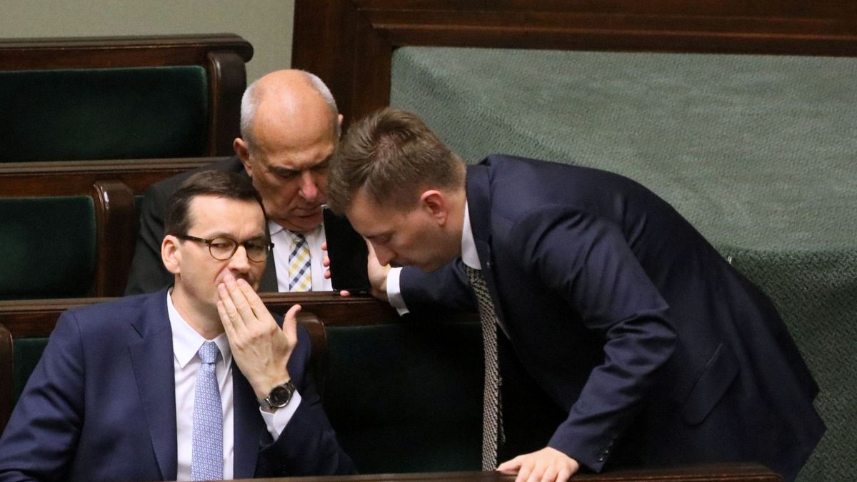 Premier Mateusz Morawiecki, minister finansów Tadeusz Kościński