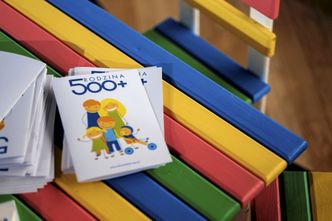 Progi dochodowe w programie 500 plus? Wiceminister finansów zabrał głos