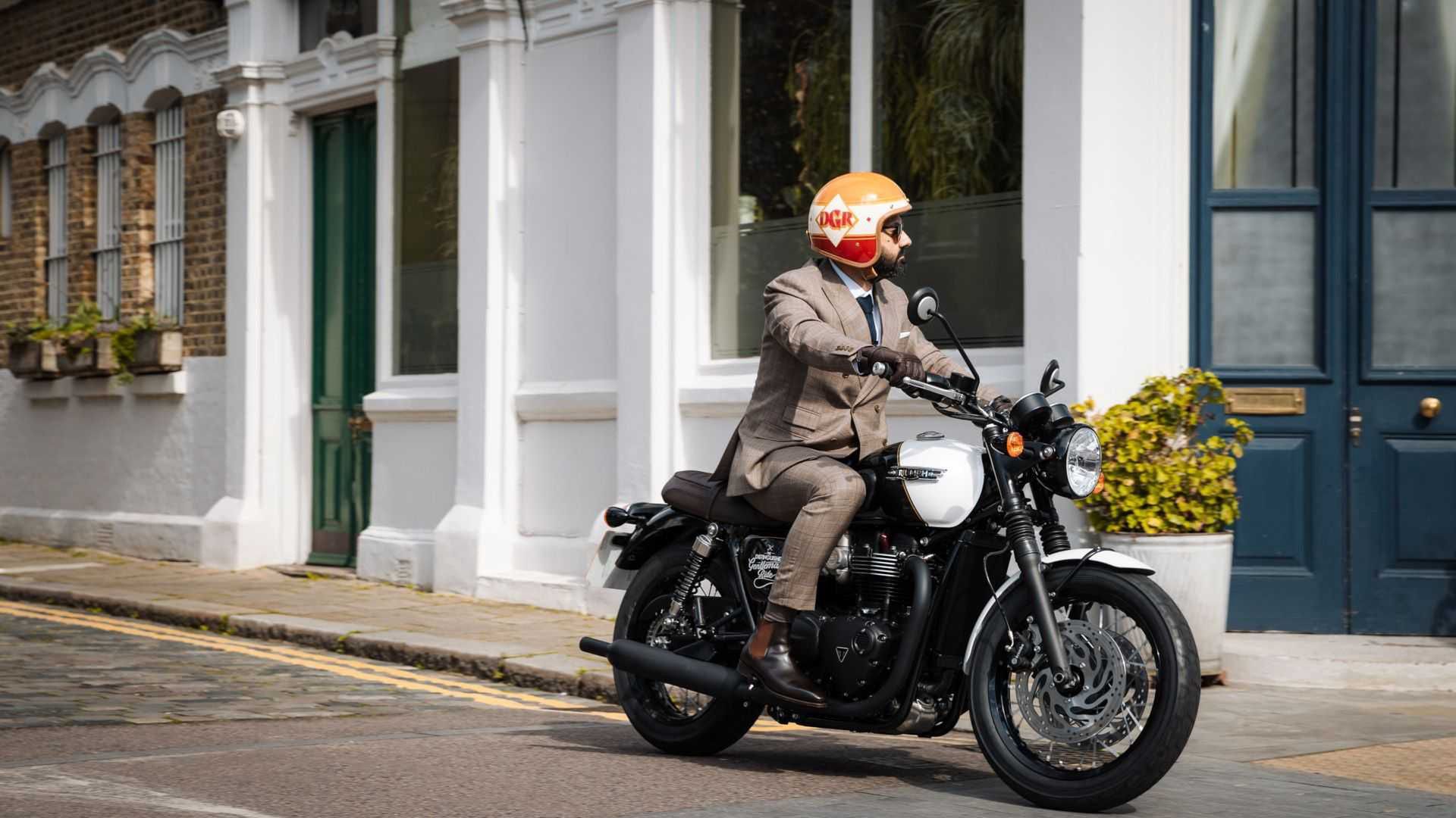 Triumph Bonneville T120 Black DGR