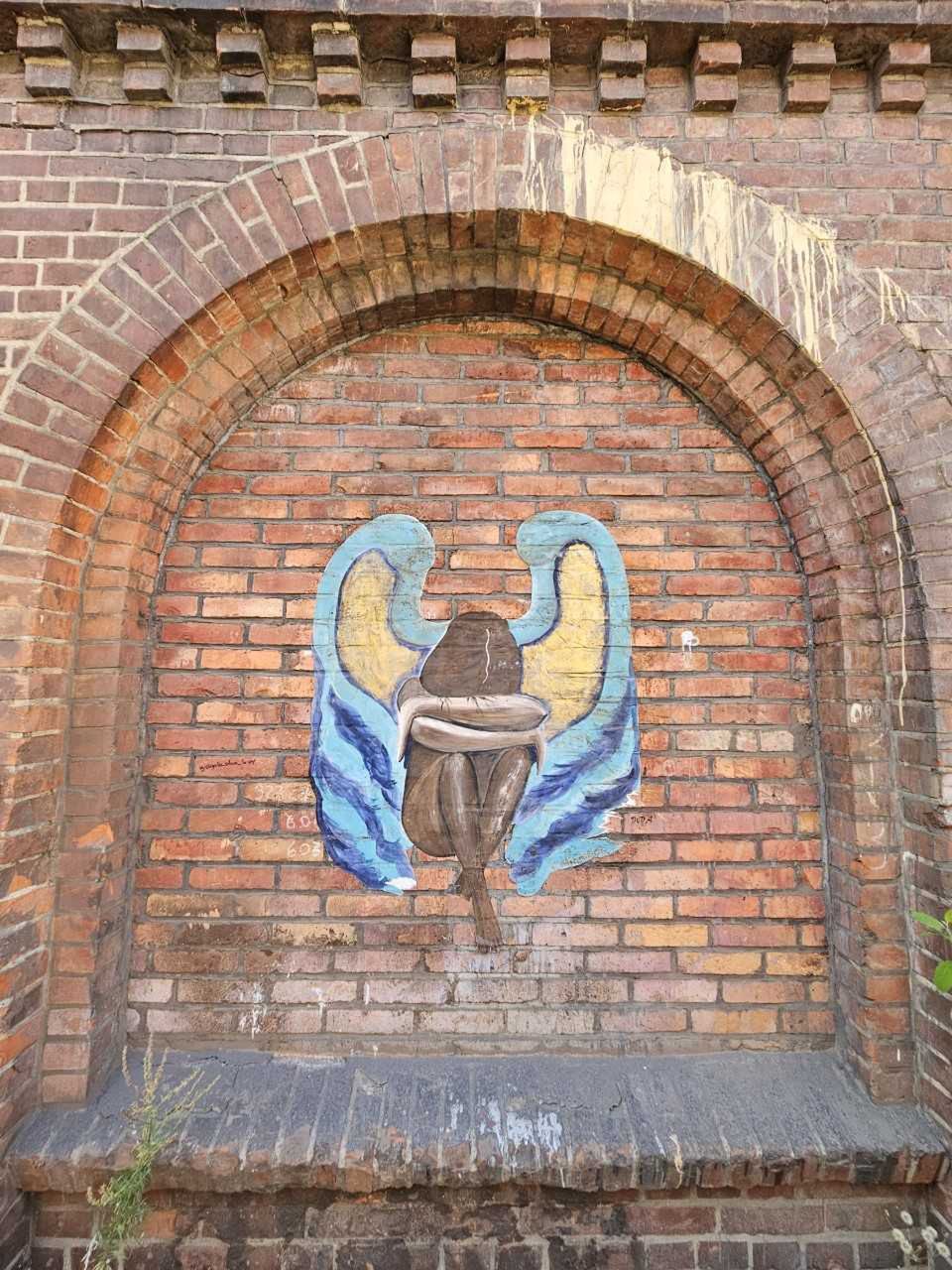 Wędrując przez tereny stoczni, napotkamy wiele szczegółów, które zwracają uwagę, a czasem zachwycają