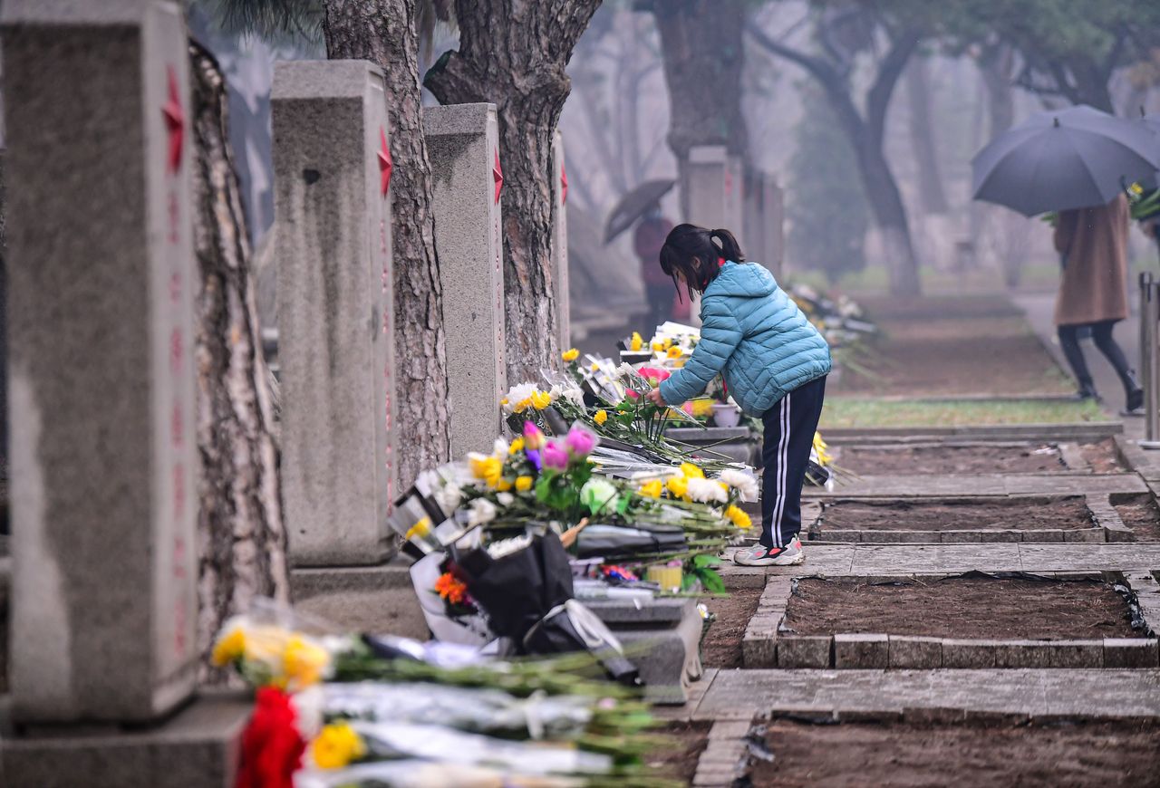 China uncovers corruption and human remains scandal in funeral industry