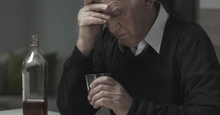 Antybiotyki i alkohol. Czy można je łączyć?
