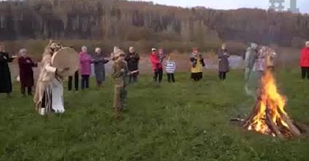 Szamani odprawili ceremonię. Ma pomóc rosyjskim żołnierzom