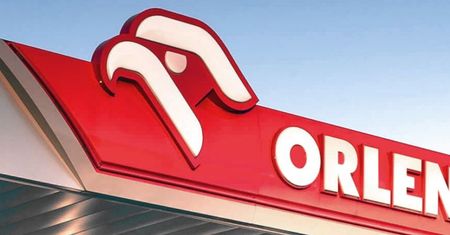 "Der Spiegel" o przejęciu prasy przez Orlen: Orbanizacja Polski