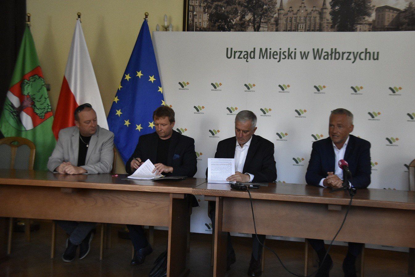 Rusza termomodernizacja zabytkowego budynku przy ul. Matejki 1 w Wałbrzychu