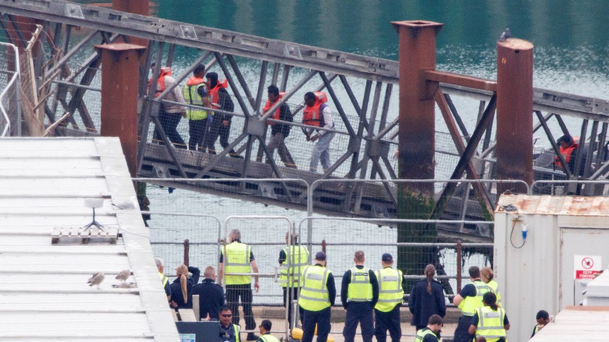 Cross-Channel migration after UK-France migration agreement
TOLG